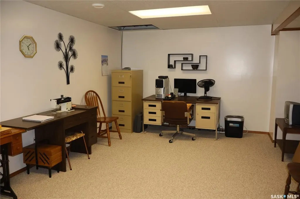 407 7th Avenue E Assiniboia SK S0H 0B0
