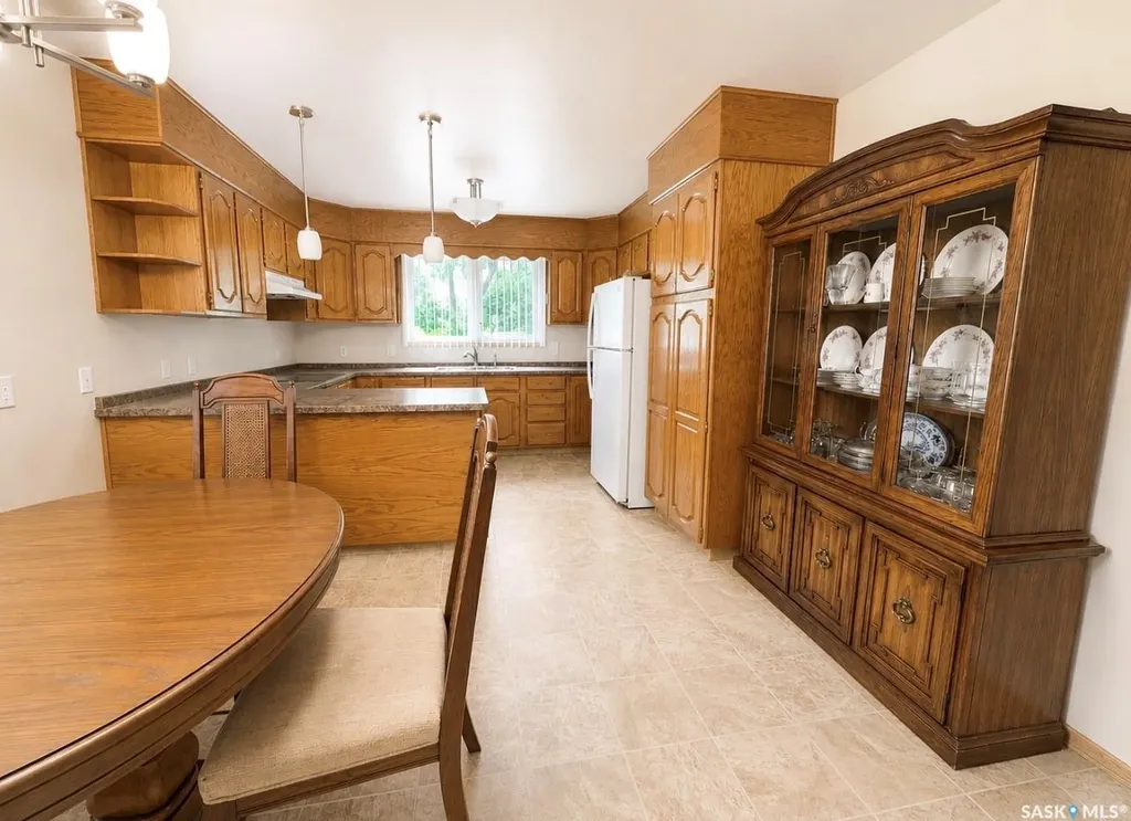 407 7th Avenue E Assiniboia SK S0H 0B0