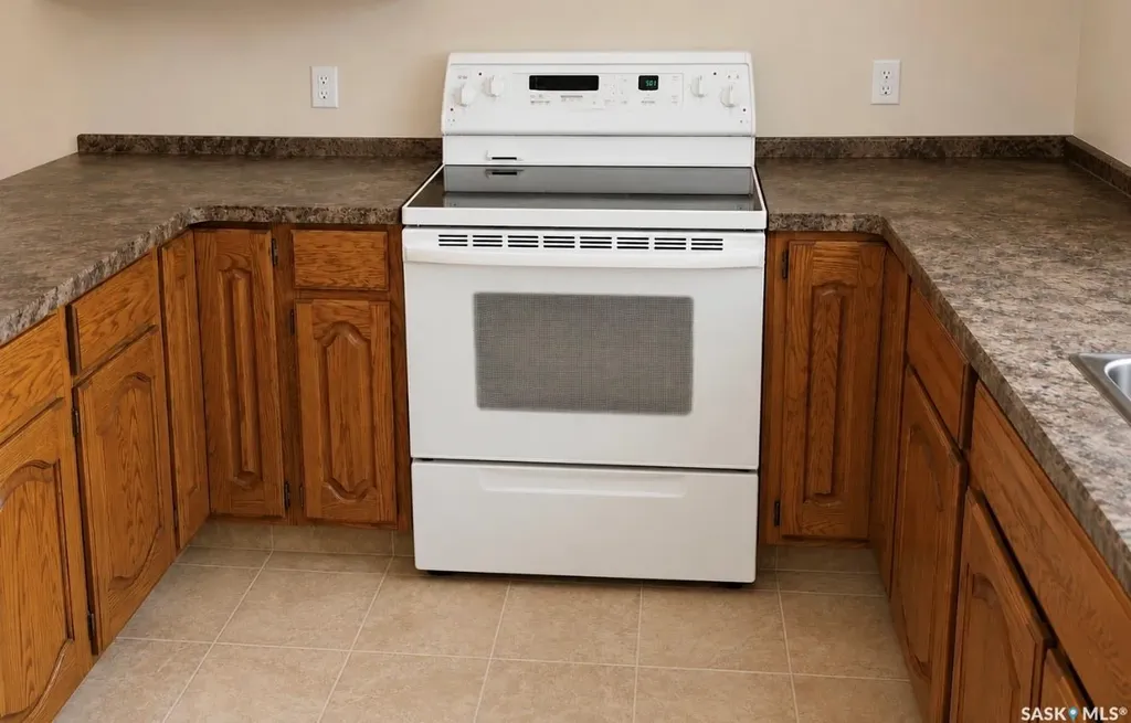 407 7th Avenue E Assiniboia SK S0H 0B0