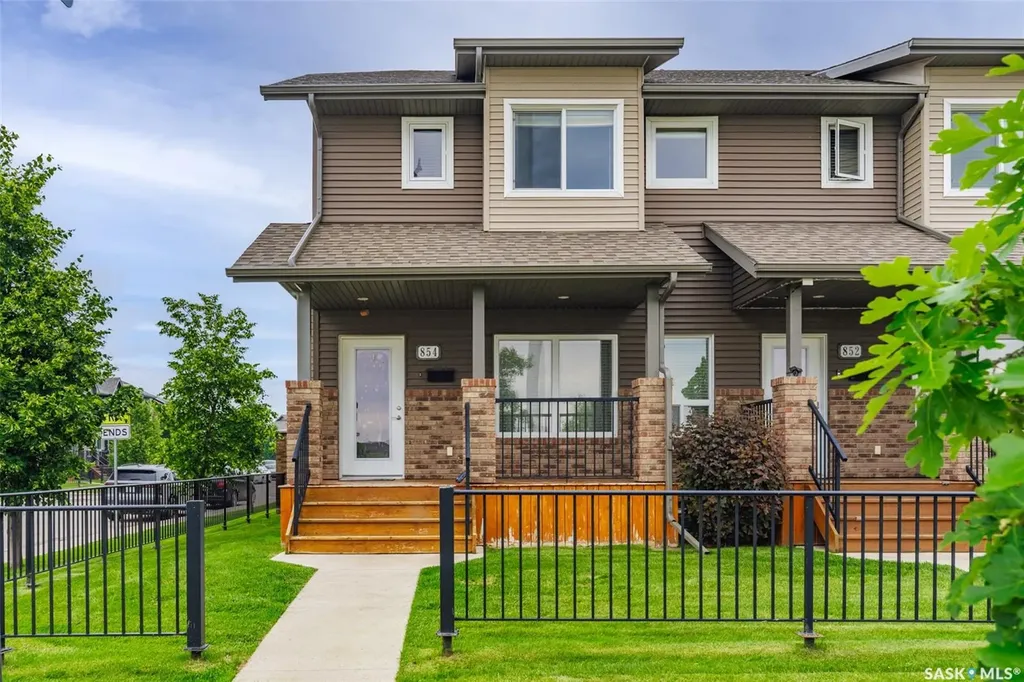 854 Stensrud Road Saskatoon SK S7W 0M9