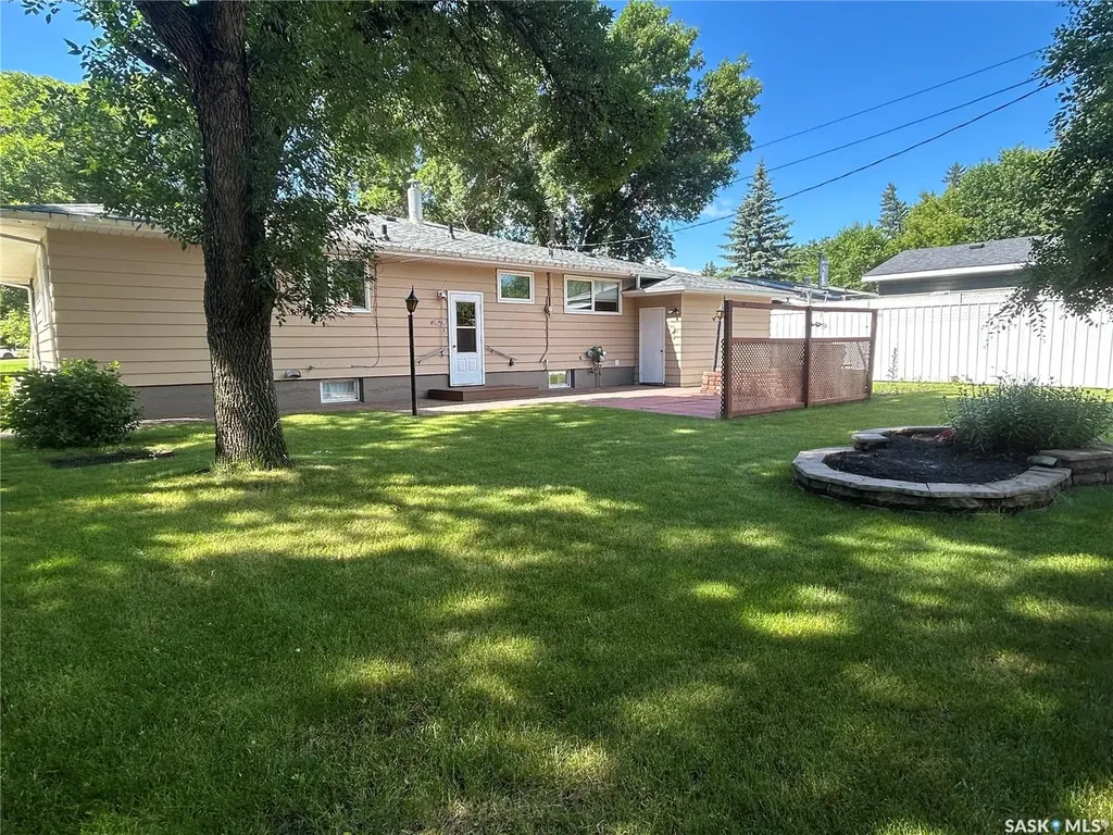 400 Gallaway Street Estevan SK S4A 0A9
