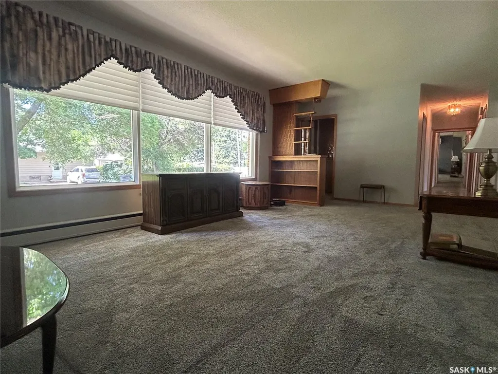 400 Gallaway Street Estevan SK S4A 0A9