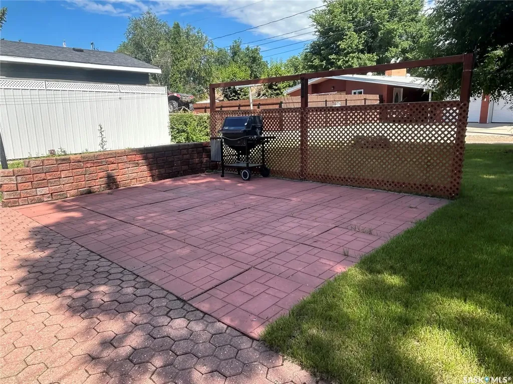 400 Gallaway Street Estevan SK S4A 0A9