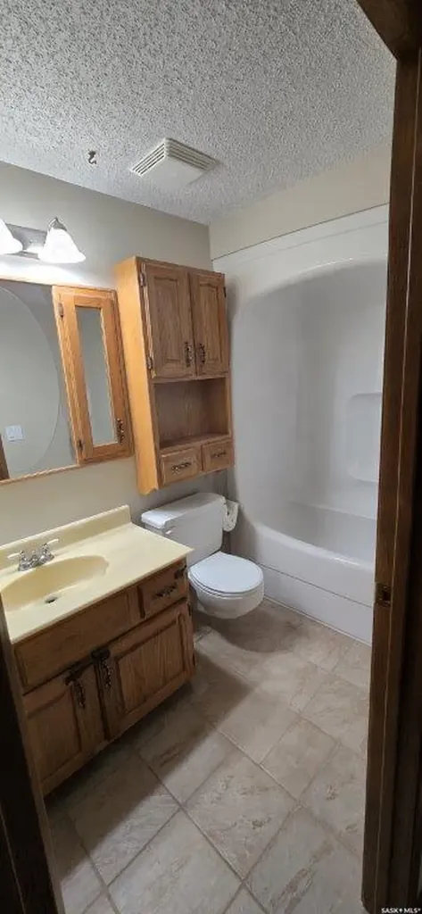216 3rd Avenue E Eatonia SK S0L 0Y0