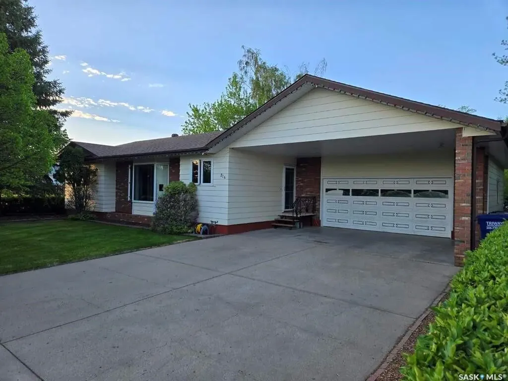 216 3rd Avenue E Eatonia SK S0L 0Y0