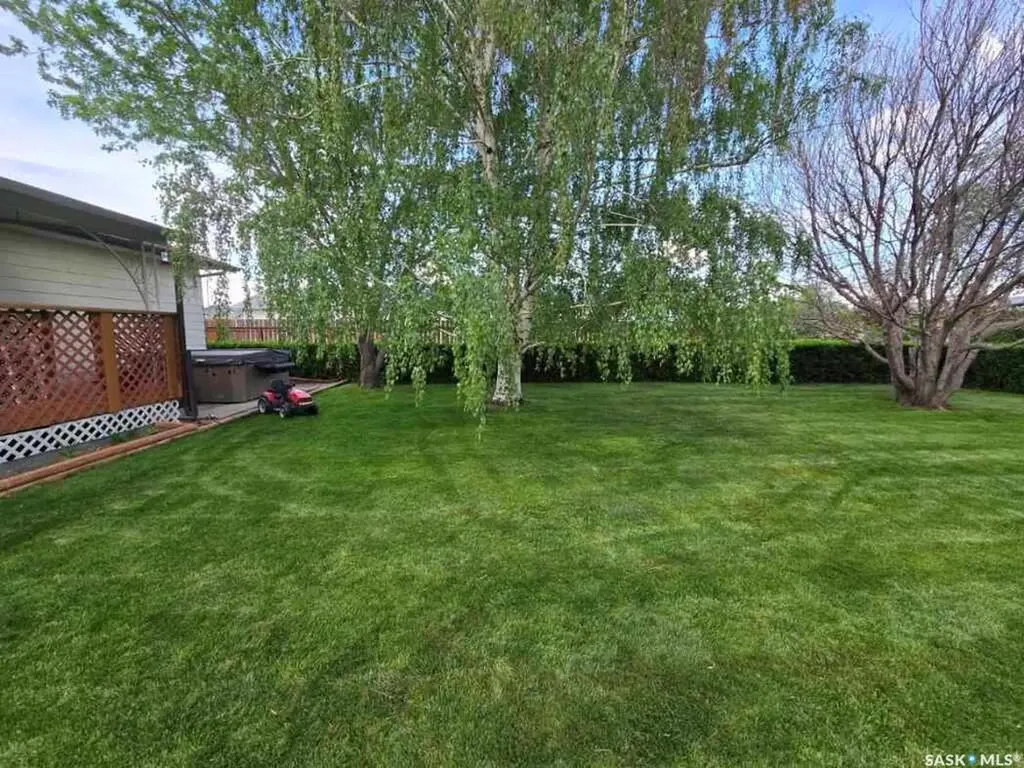 216 3rd Avenue E Eatonia SK S0L 0Y0
