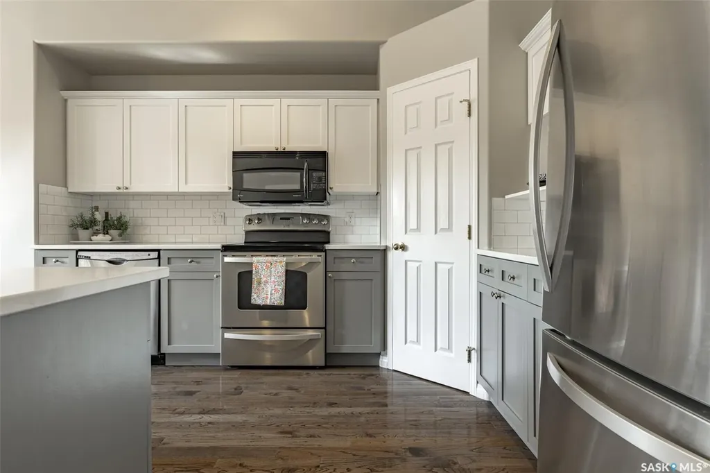 627 Budz Crescent Saskatoon SK S7N 4N4