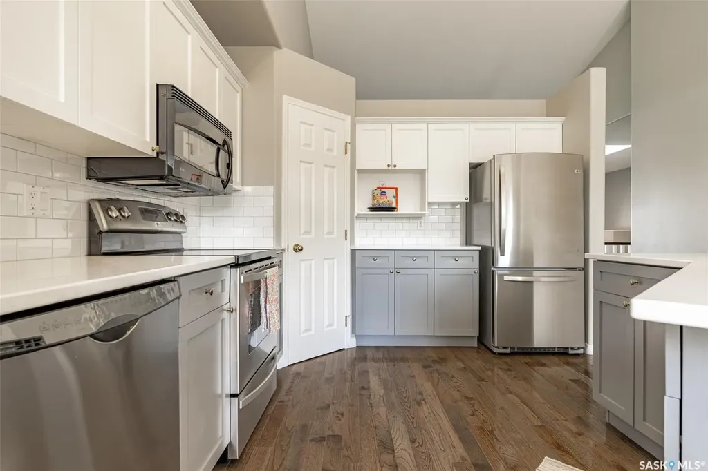 627 Budz Crescent Saskatoon SK S7N 4N4