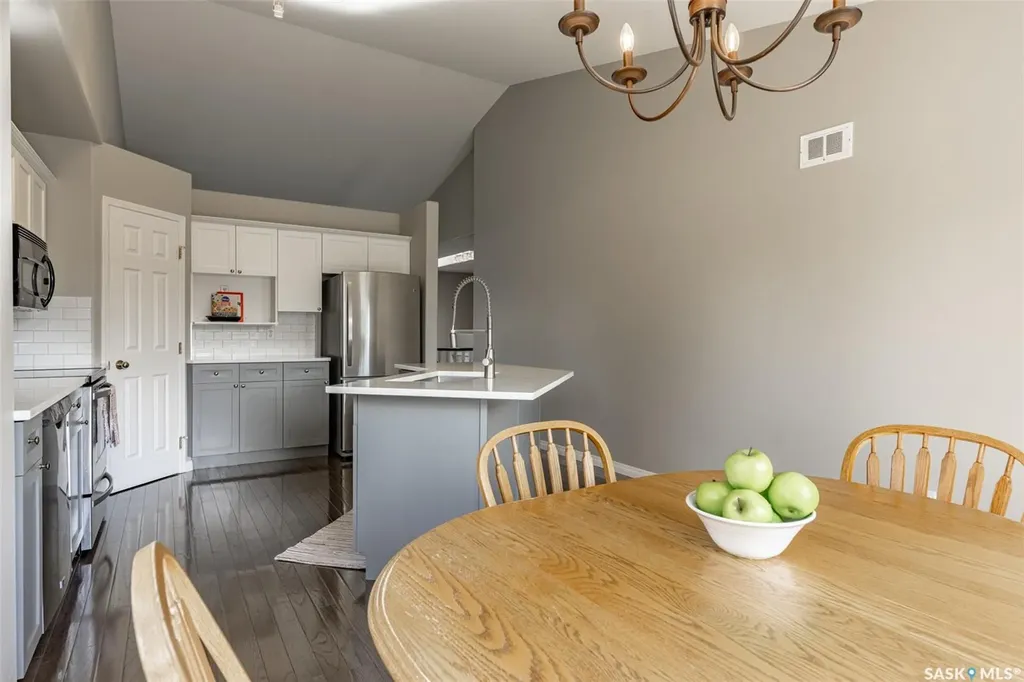 627 Budz Crescent Saskatoon SK S7N 4N4