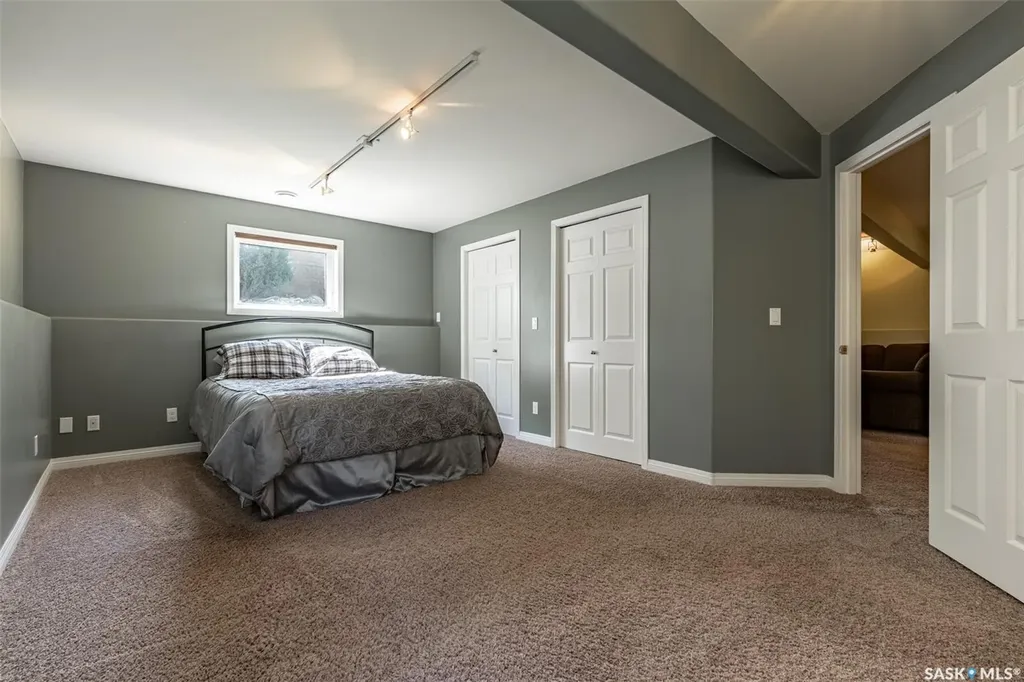 627 Budz Crescent Saskatoon SK S7N 4N4