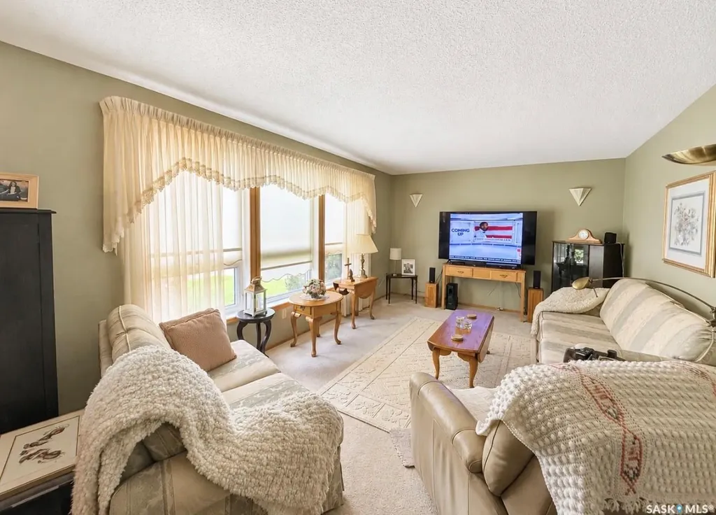 1010 Granville Avenue Assiniboia SK S0H 0B0