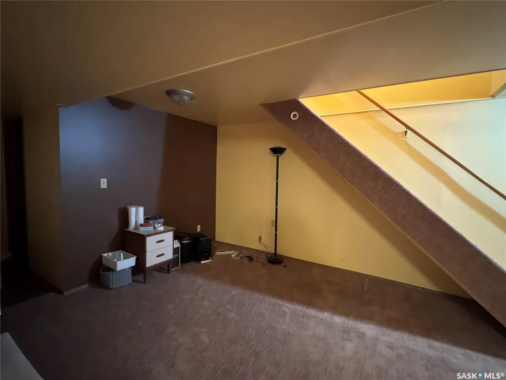 1010 Granville Avenue Assiniboia SK S0H 0B0