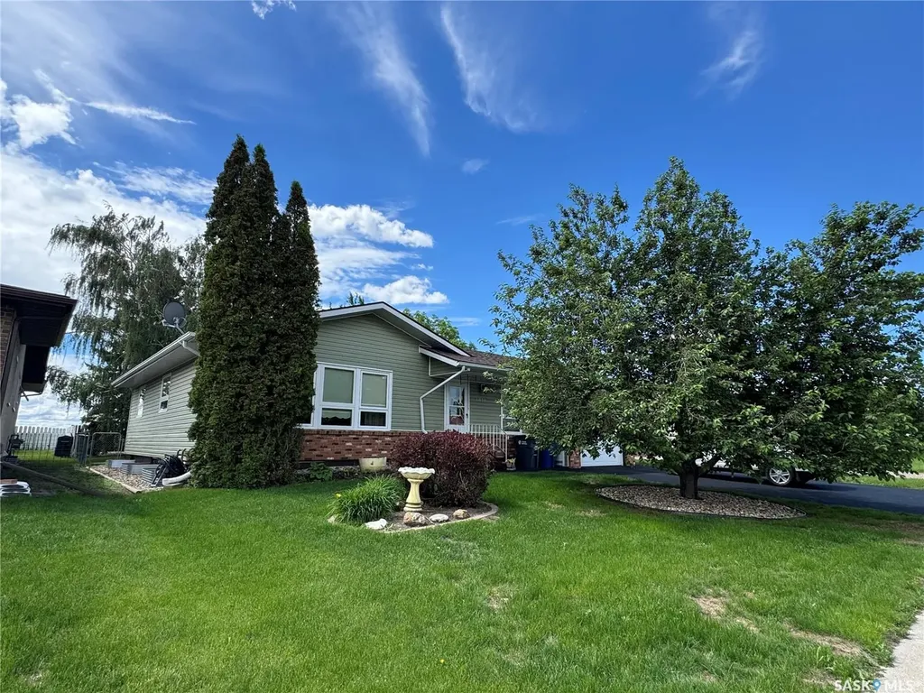 1010 Granville Avenue Assiniboia SK S0H 0B0