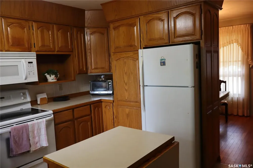 1010 Granville Avenue Assiniboia SK S0H 0B0