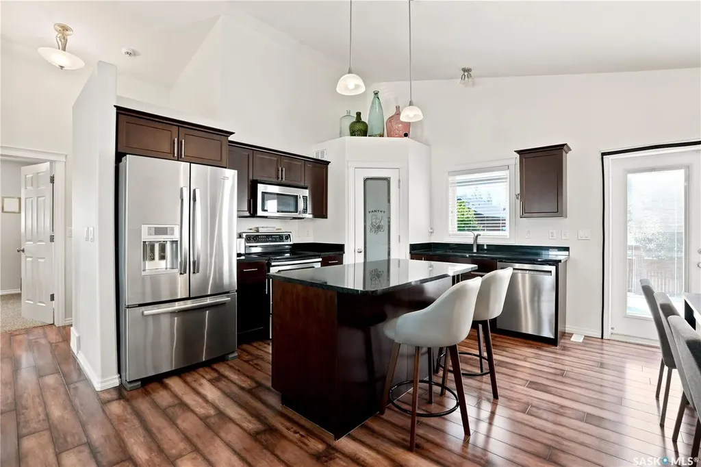 1114 Rempel Place Saskatoon SK S7T 0M2