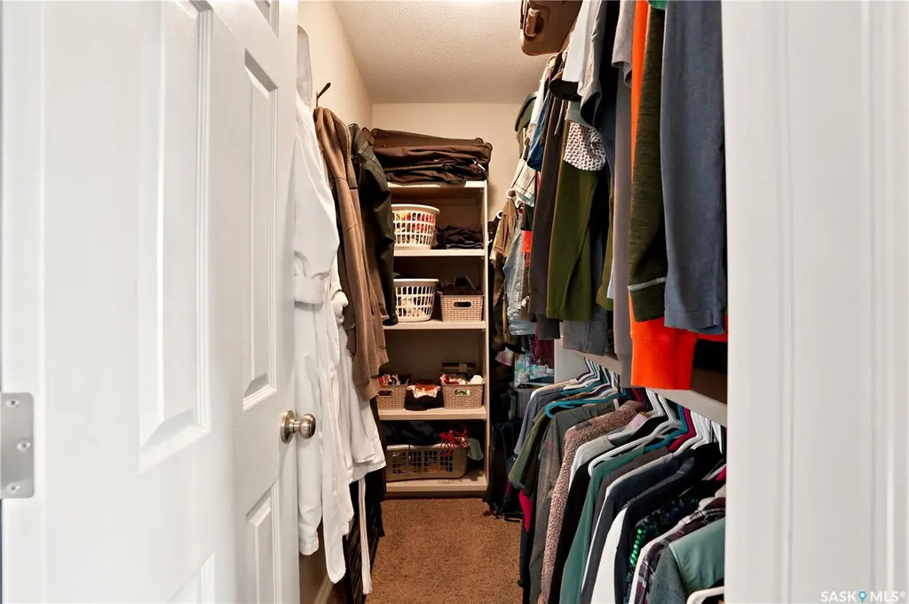 1114 Rempel Place Saskatoon SK S7T 0M2