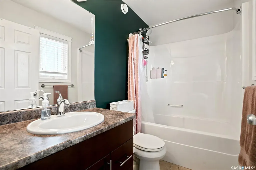 1114 Rempel Place Saskatoon SK S7T 0M2
