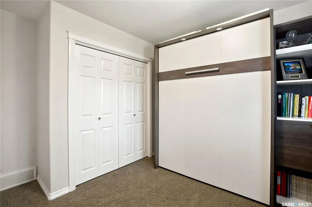 1114 Rempel Place Saskatoon SK S7T 0M2