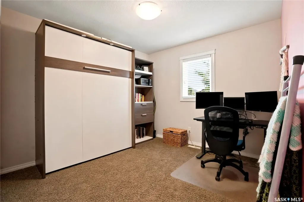 1114 Rempel Place Saskatoon SK S7T 0M2