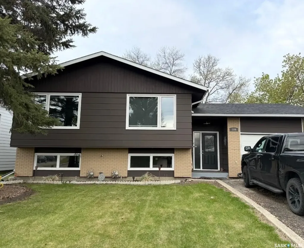109 Stewart Crescent Yorkton SK S3N 3J4