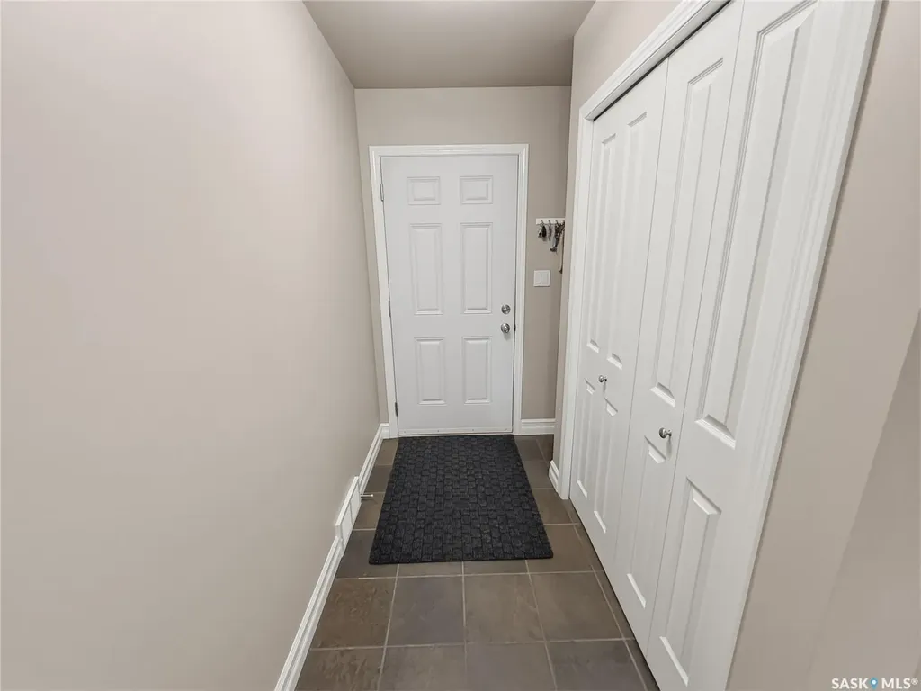 552 1st Avenue NE Swift Current SK S9H 2B7
