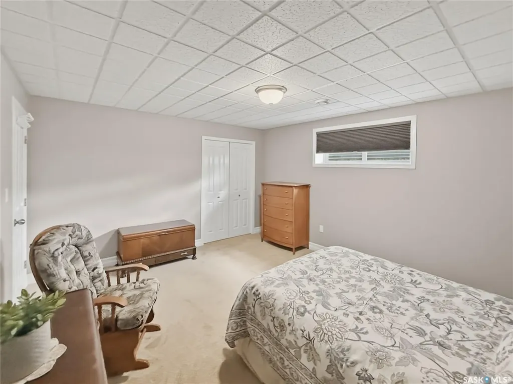 552 1st Avenue NE Swift Current SK S9H 2B7