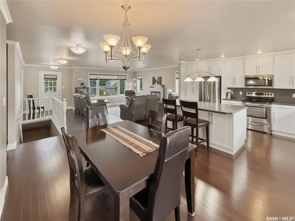 552 1st Avenue NE Swift Current SK S9H 2B7