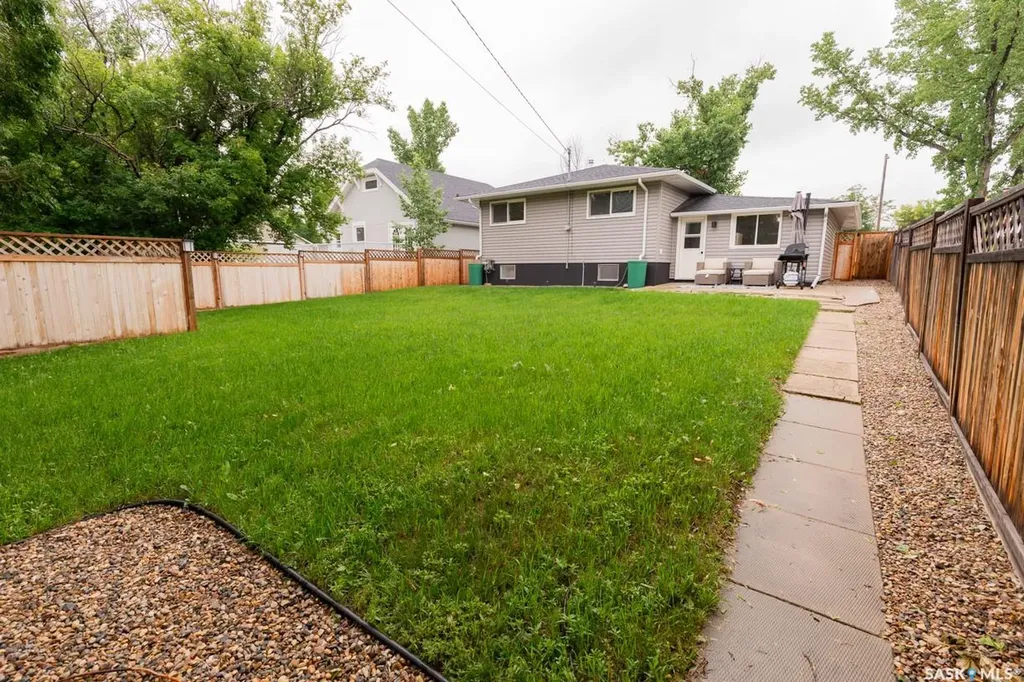 434 Columbia Avenue Kerrobert SK S0L 1R0