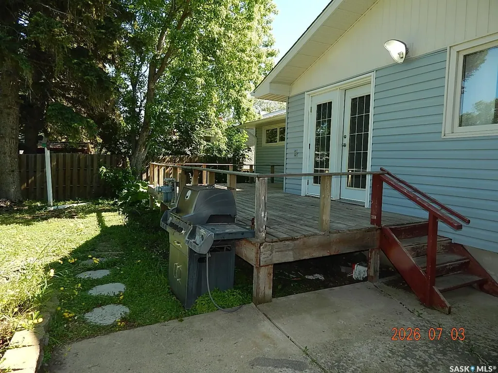710 3rd Street E Assiniboia SK S0H 0B0