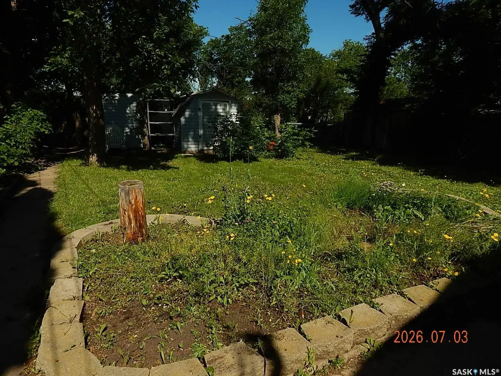 710 3rd Street E Assiniboia SK S0H 0B0