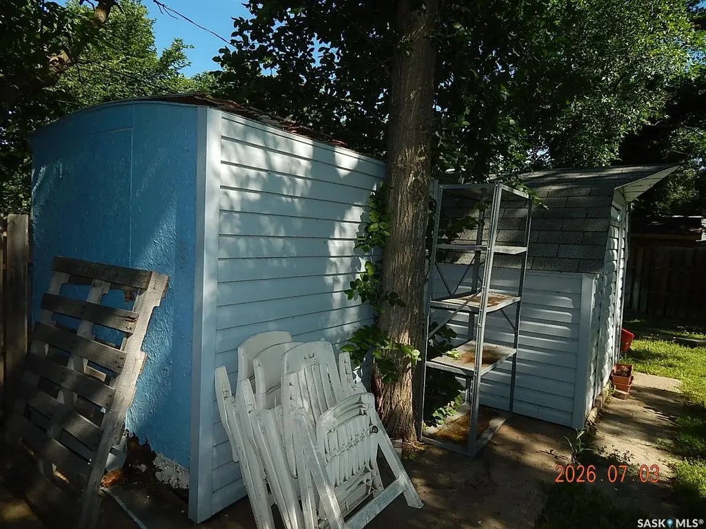 710 3rd Street E Assiniboia SK S0H 0B0