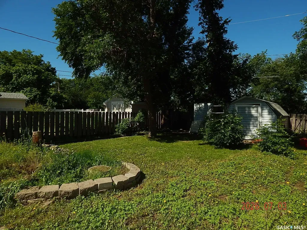 710 3rd Street E Assiniboia SK S0H 0B0