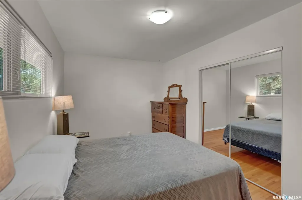 3 Dolphin Bay Regina SK S4S 3J7