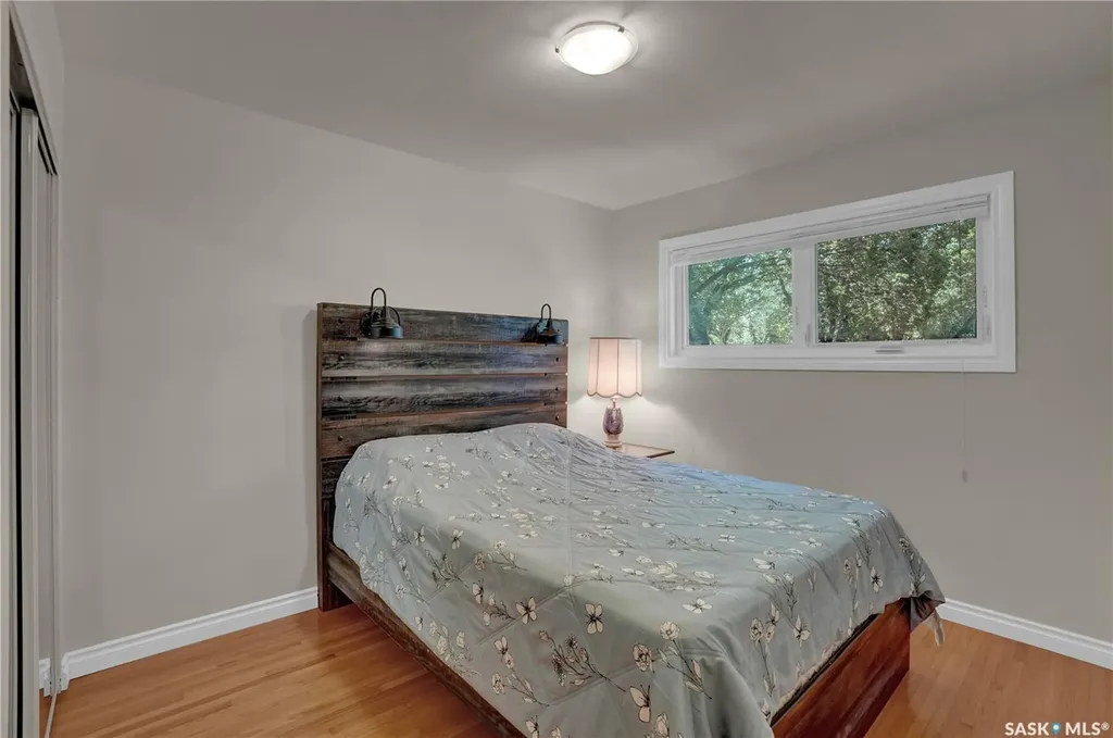 3 Dolphin Bay Regina SK S4S 3J7