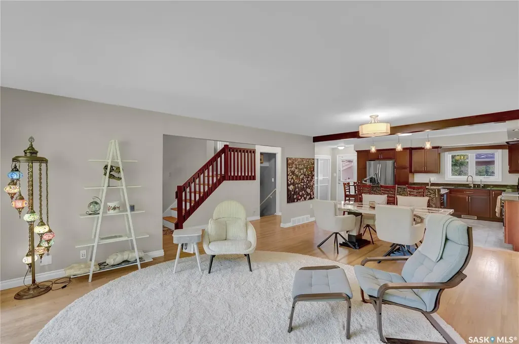 3 Dolphin Bay Regina SK S4S 3J7
