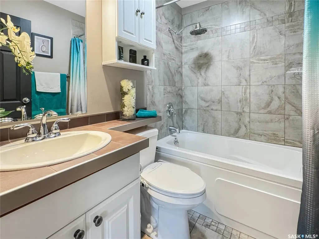 1772 Centennial Crescent North Battleford SK S9A 3J3