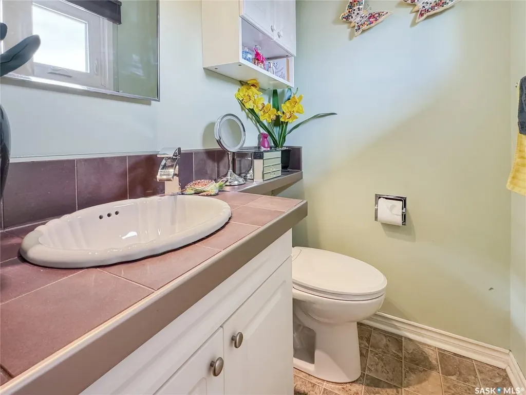 1772 Centennial Crescent North Battleford SK S9A 3J3