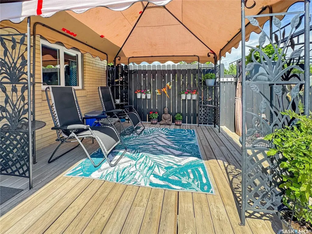 1772 Centennial Crescent North Battleford SK S9A 3J3