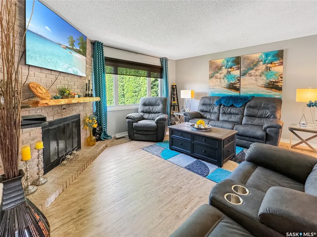 1772 Centennial Crescent North Battleford SK S9A 3J3