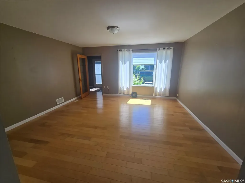 216 Scott Street Kennedy SK S0G 2R0