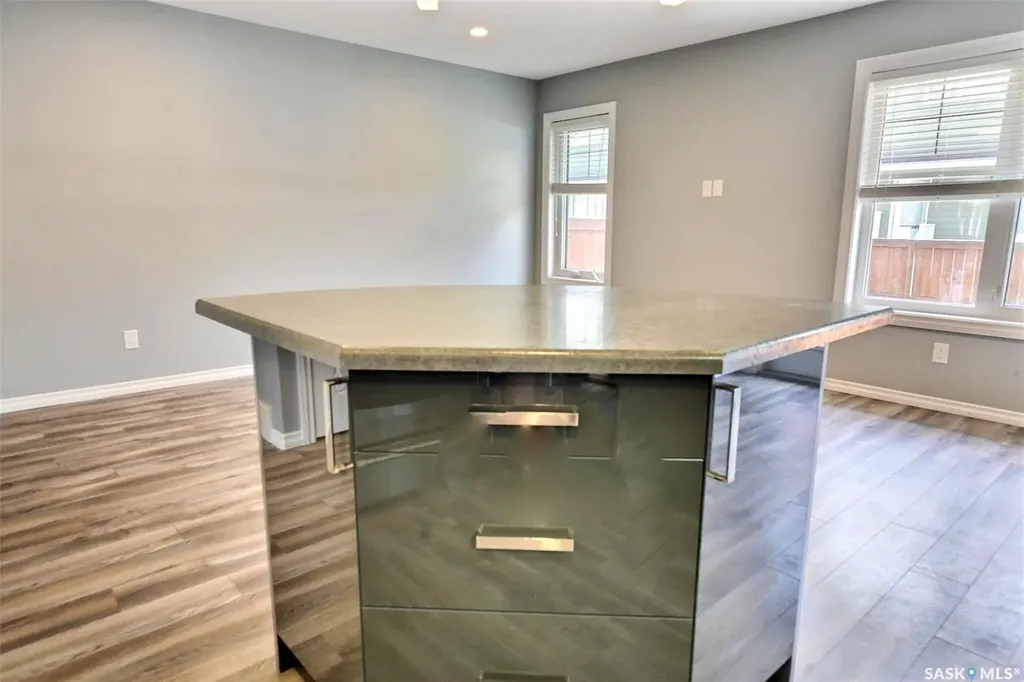 4002 Sandhill Crescent Regina SK S4V 3J1