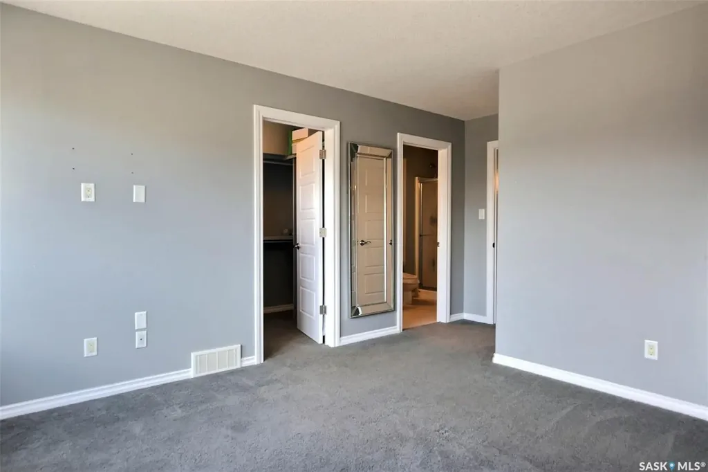 4002 Sandhill Crescent Regina SK S4V 3J1