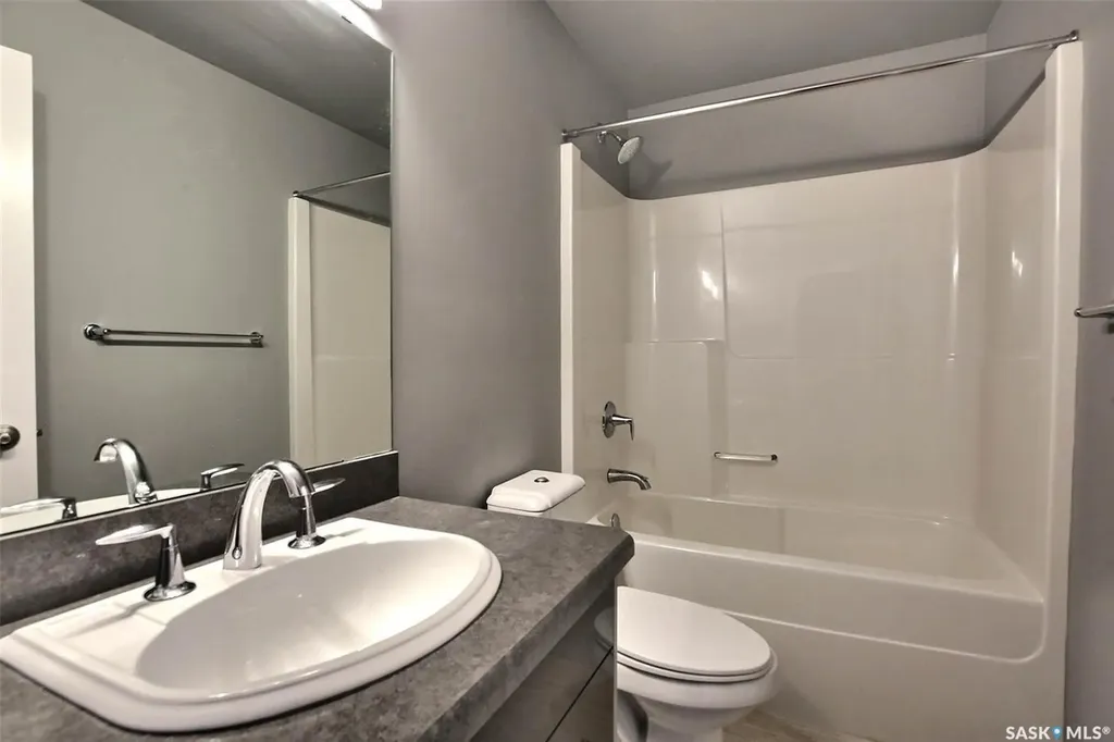 4002 Sandhill Crescent Regina SK S4V 3J1