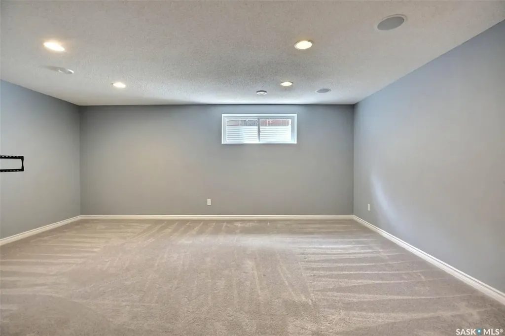 4002 Sandhill Crescent Regina SK S4V 3J1