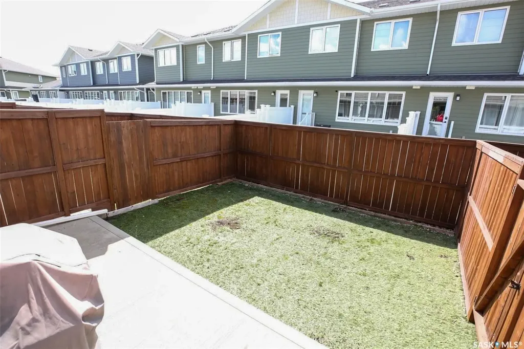 4002 Sandhill Crescent Regina SK S4V 3J1