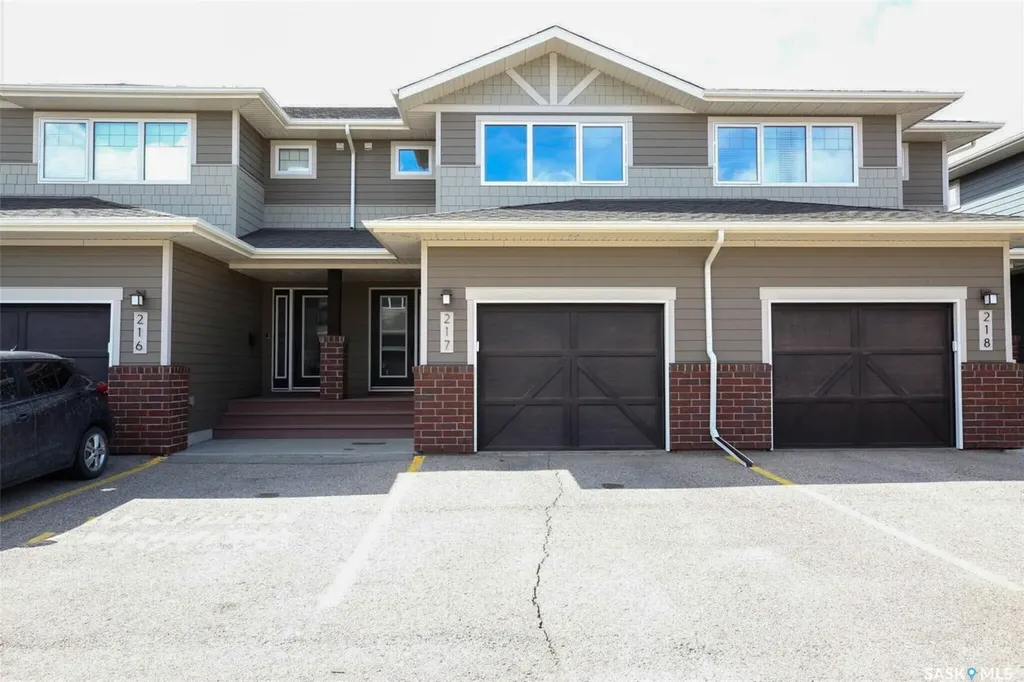 4002 Sandhill Crescent Regina SK S4V 3J1