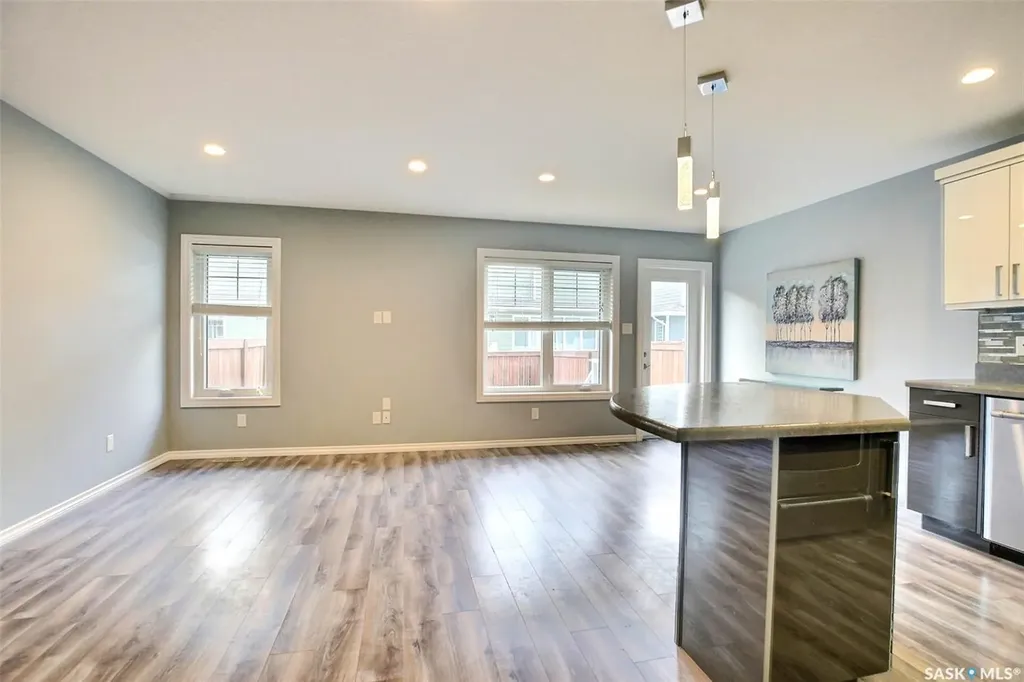 4002 Sandhill Crescent Regina SK S4V 3J1