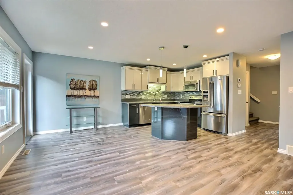 4002 Sandhill Crescent Regina SK S4V 3J1