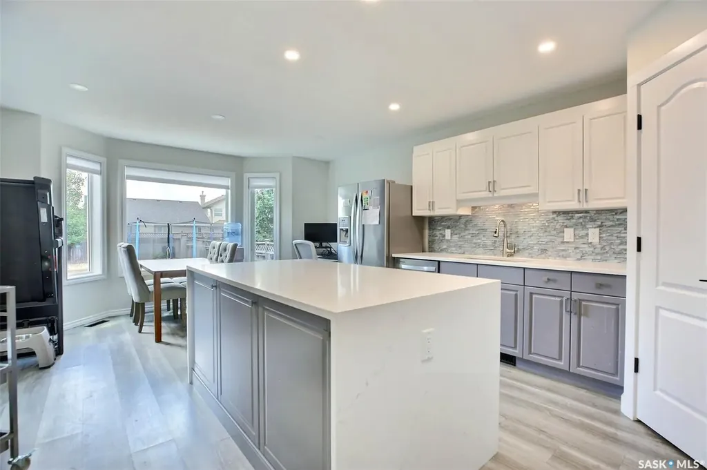 10334 Wascana Estates Regina SK S4V 2X1