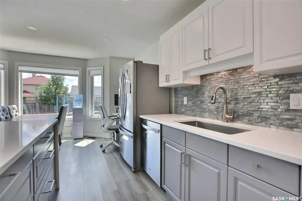 10334 Wascana Estates Regina SK S4V 2X1